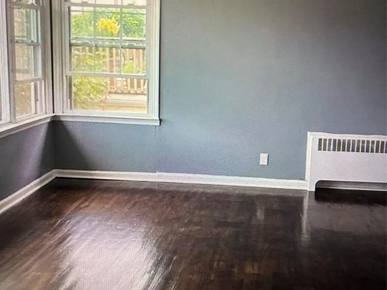 731 E Walnut St #2 — Photo 3