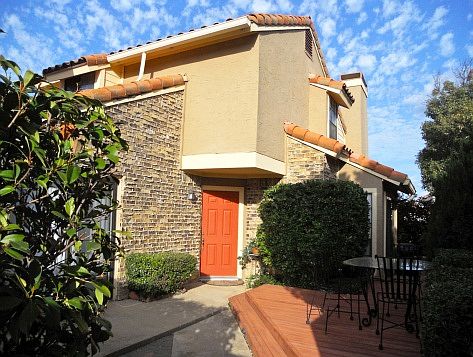 1st image of 4276 Cuesta Dr