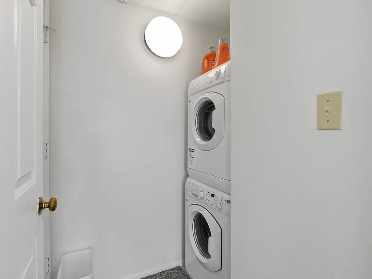 3329 Rosedale Ave #11 — Photo 19
