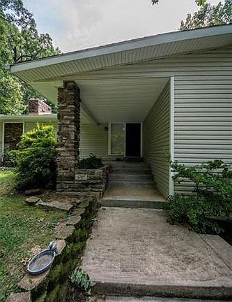 2nd image of 2927 E Inwood Ln