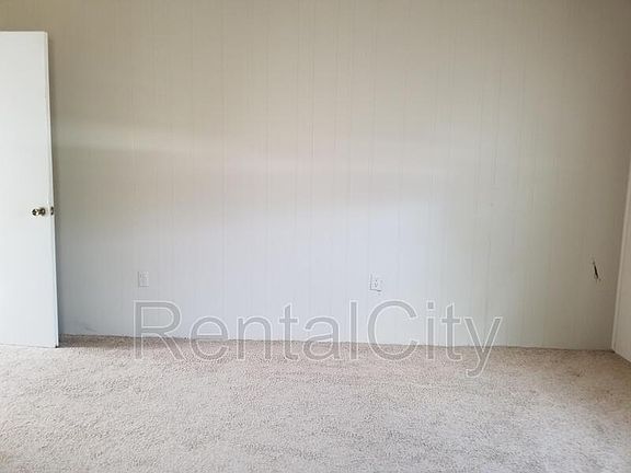 4th image of 212 N Tennessee St