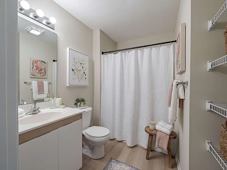 Legacy at Berkeley Place — Photo 12