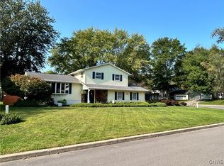 4004 Arrowhead Ln, Liverpool, NY 13090