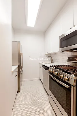 Rented by Mirador Real Estate | media 16