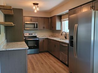 115 104th Ln NW, Coon Rapids, MN 55448