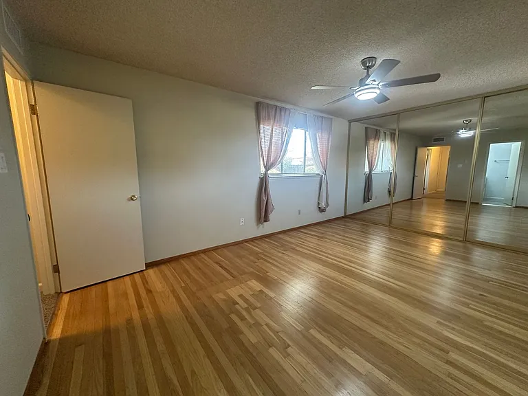 9206 Thilow Dr — Photo 16