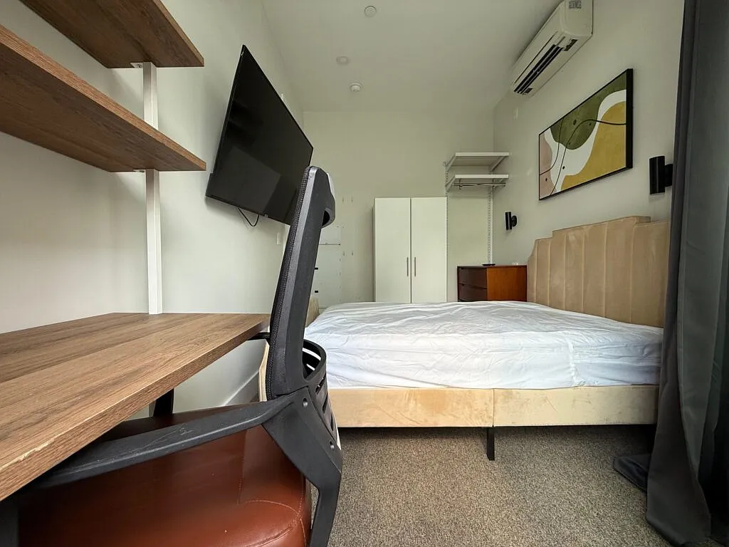 3 bed, 4.0 bath, $1,320 — Photo 2