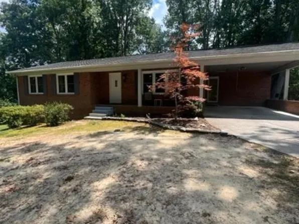 1119 Black Rd, Thomasville, NC 27360