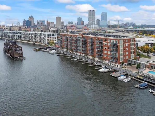 541 East Erie STREET #611, Milwaukee, WI 53202