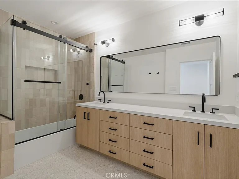 2200 Mantis Ave — Photo 17