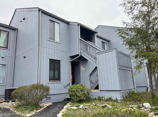 9119 S Pointe Ridge Ln, Bloomington, IN 47401