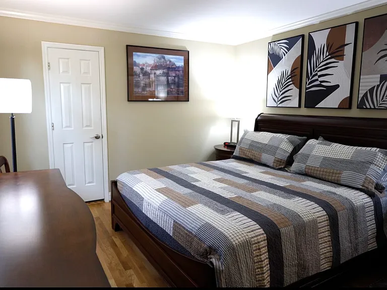 2905 Burch Ave #1 — Photo 31