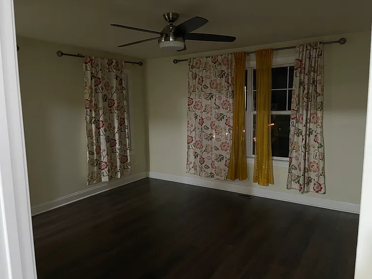 111 Elton Farm Cir — Photo 9