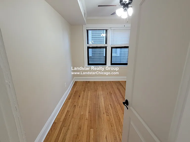 716 Reba Pl #3S — Photo 8