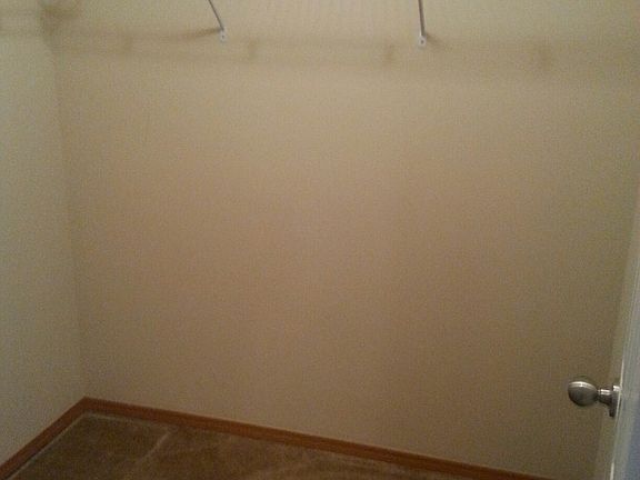 Master walkin closet-more  