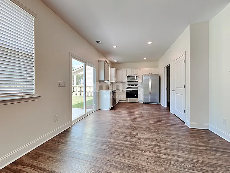 281 Bering Ln — Photo 4
