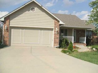 6830 E 44th Ct N, Wichita, KS 67226