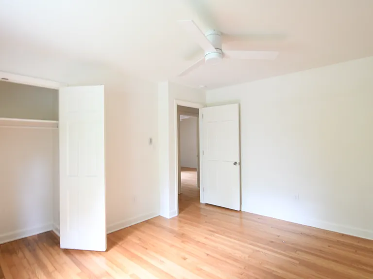 3215 Plantation Rd — Photo 24