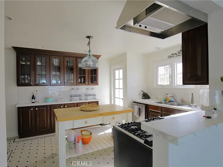1061 Gaviota Dr — Photo 9