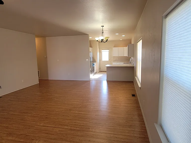 517 Angel Way — Photo 10