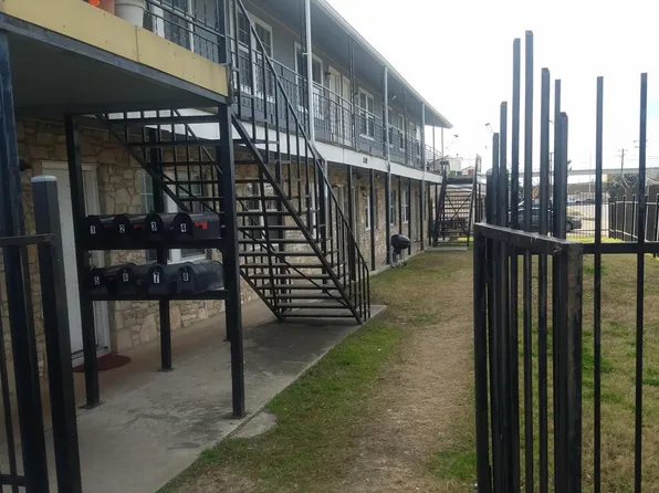 8100 Landing Ave, San Antonio, TX 78227