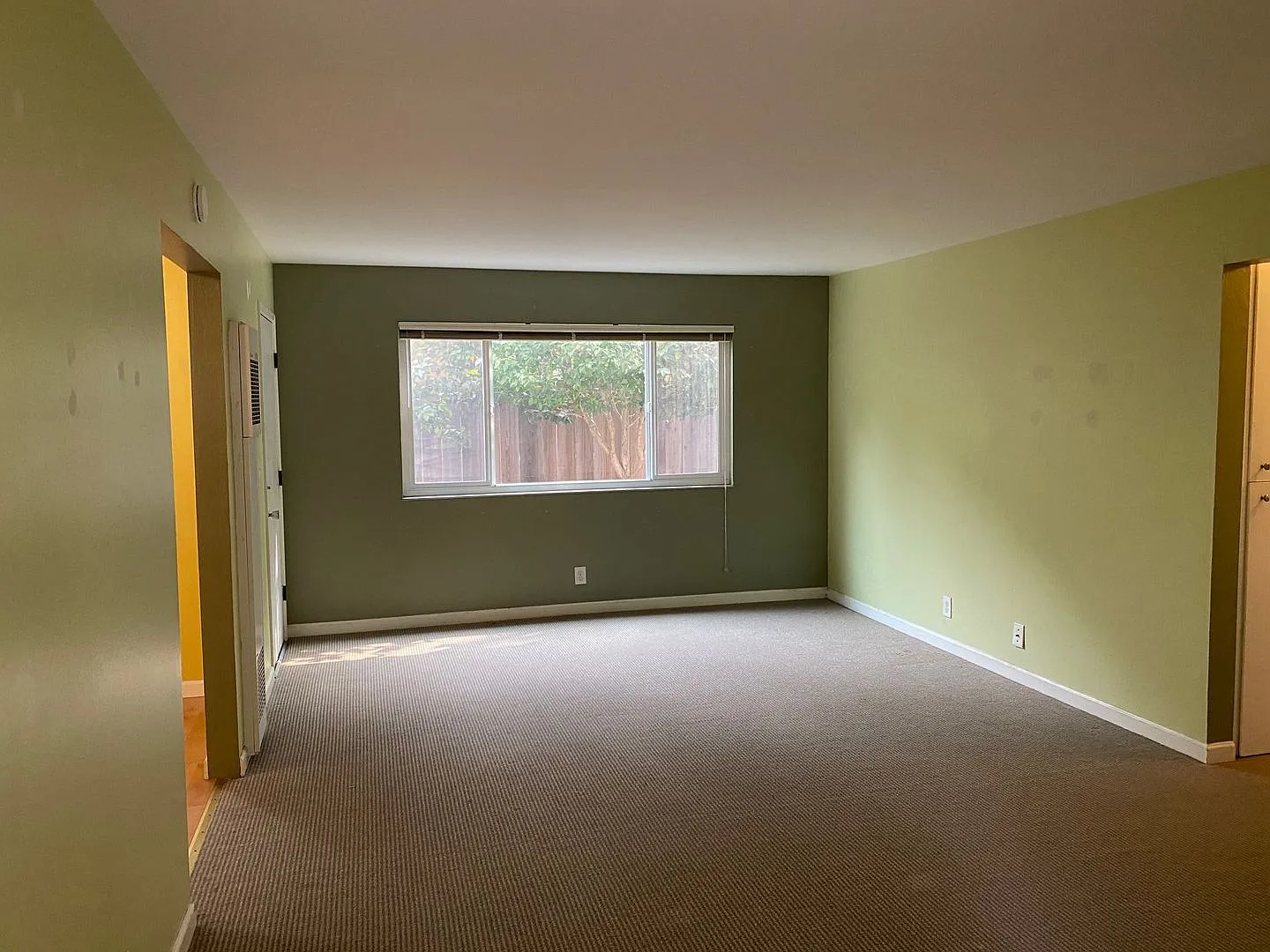 Juana Ave-475 — Photo 3