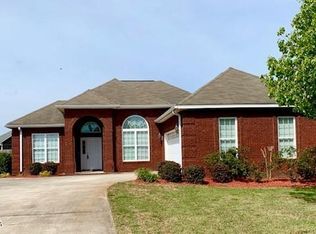 216 Loudon Hill Dr, Warner Robins, GA 31088