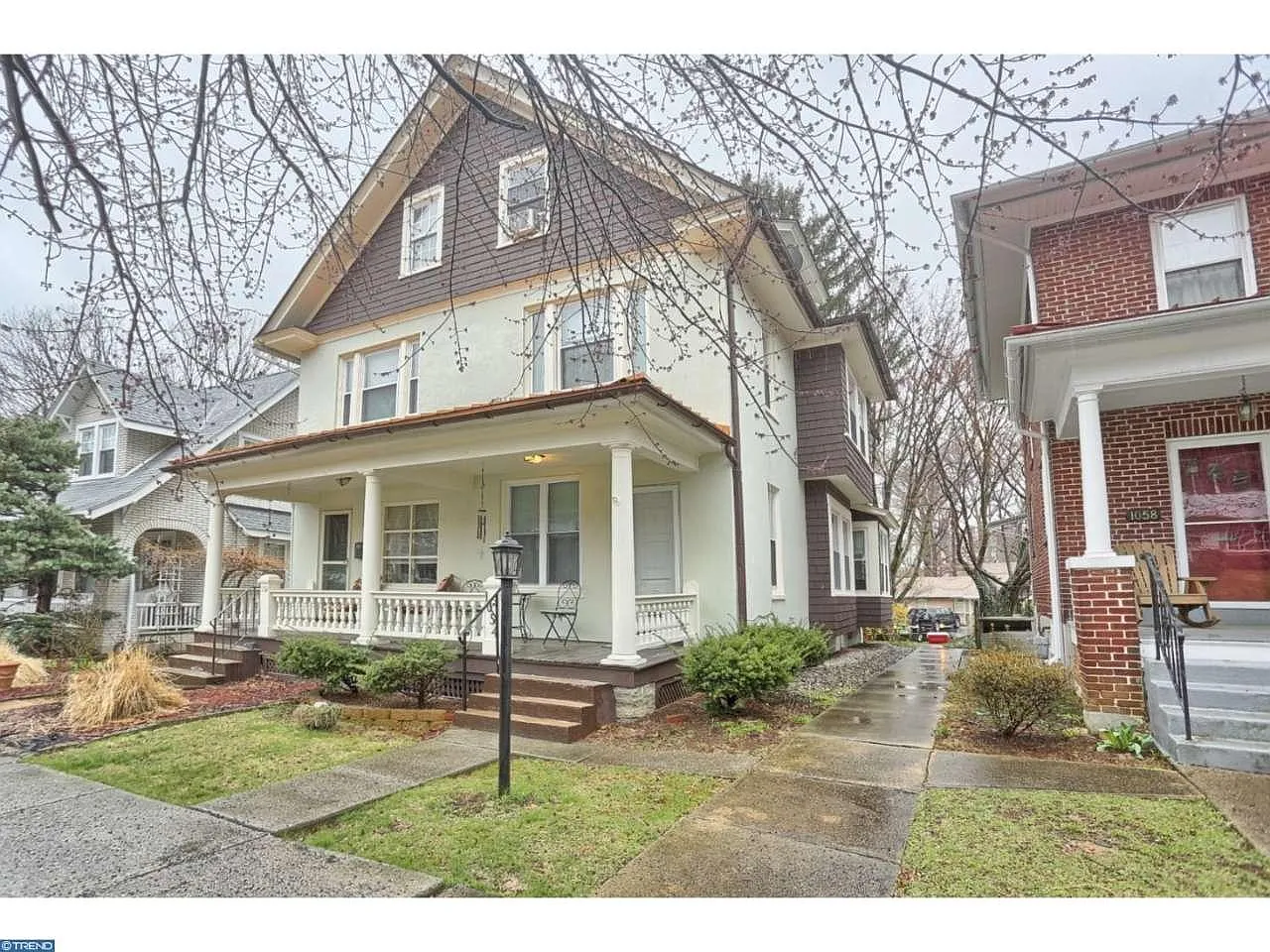 1054 Terrace Ave photo 1