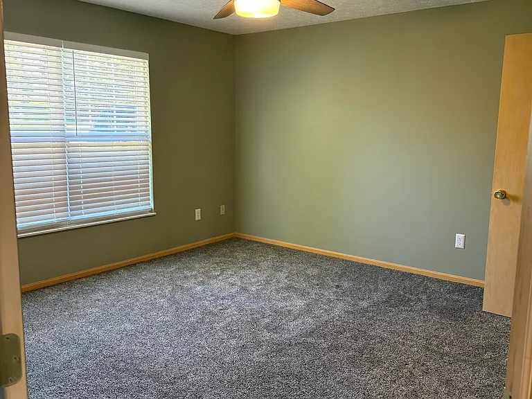 1190 Pheasant Run Ln — Photo 9