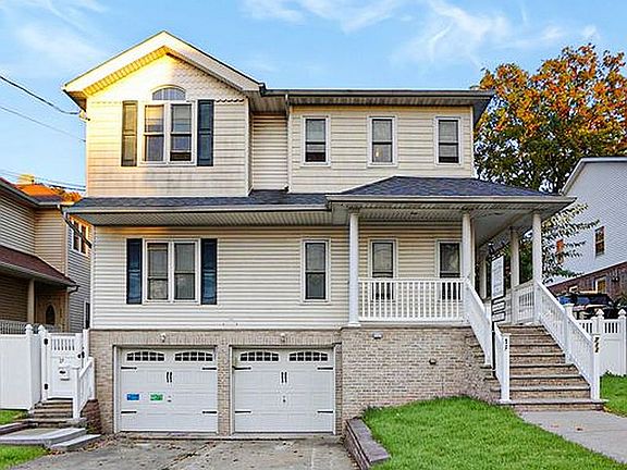 3rd image of 711 Jewett Ave