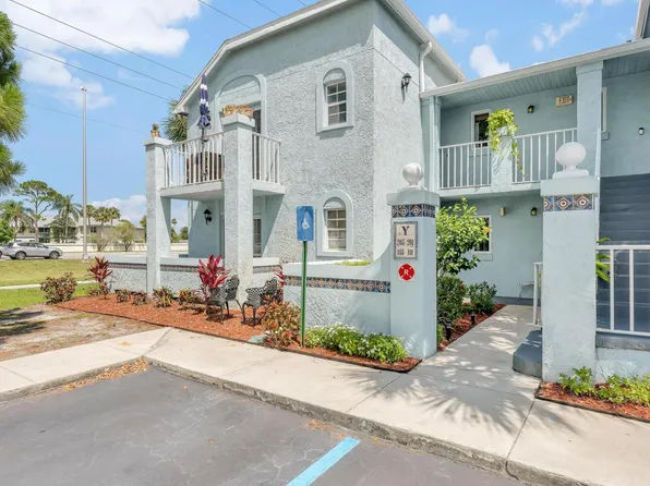 1625 SE Green Acres Circle #Y203, Port St Lucie, FL 34952