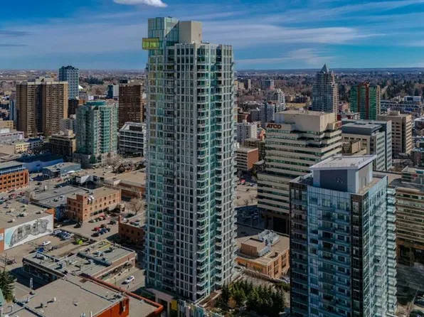 901 N 10th Ave SW #1505, Calgary, AB T2R 0B5