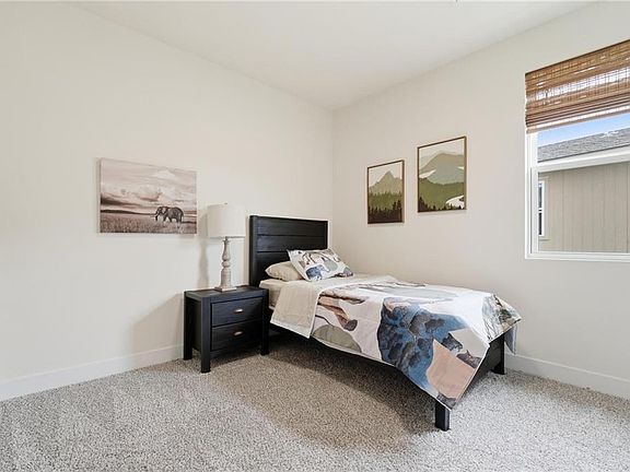 5th image of 1834 Woodward Cir
