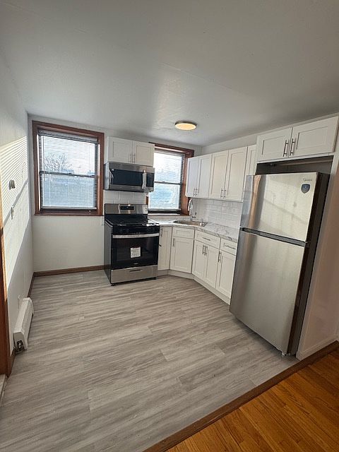 1st image of 428 10th St APT 3