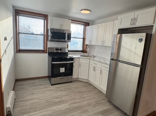 428 10th St APT 3, Brooklyn, NY 11215