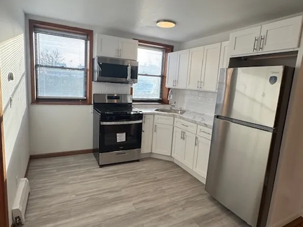 428 10th Street image 1 of 7