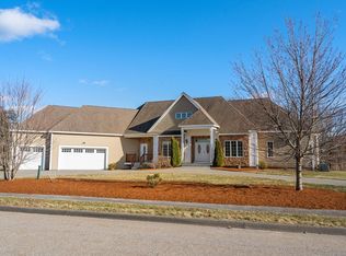 7 Elaine Cir, Hudson, MA 01749