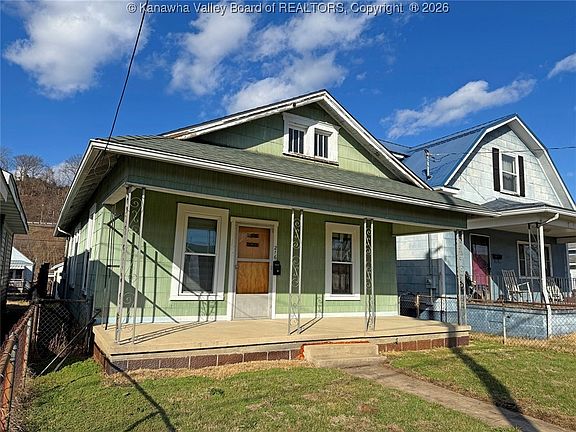 2nd image of 216 Grosscup Ave