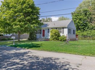 5 Gae St, Middletown, RI 02842