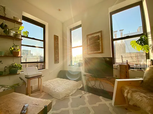 Rented by Ink Realty Services LLC | media 1