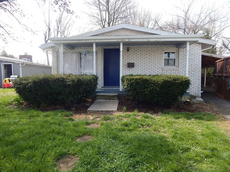 1st image of 215 Franklin Ct