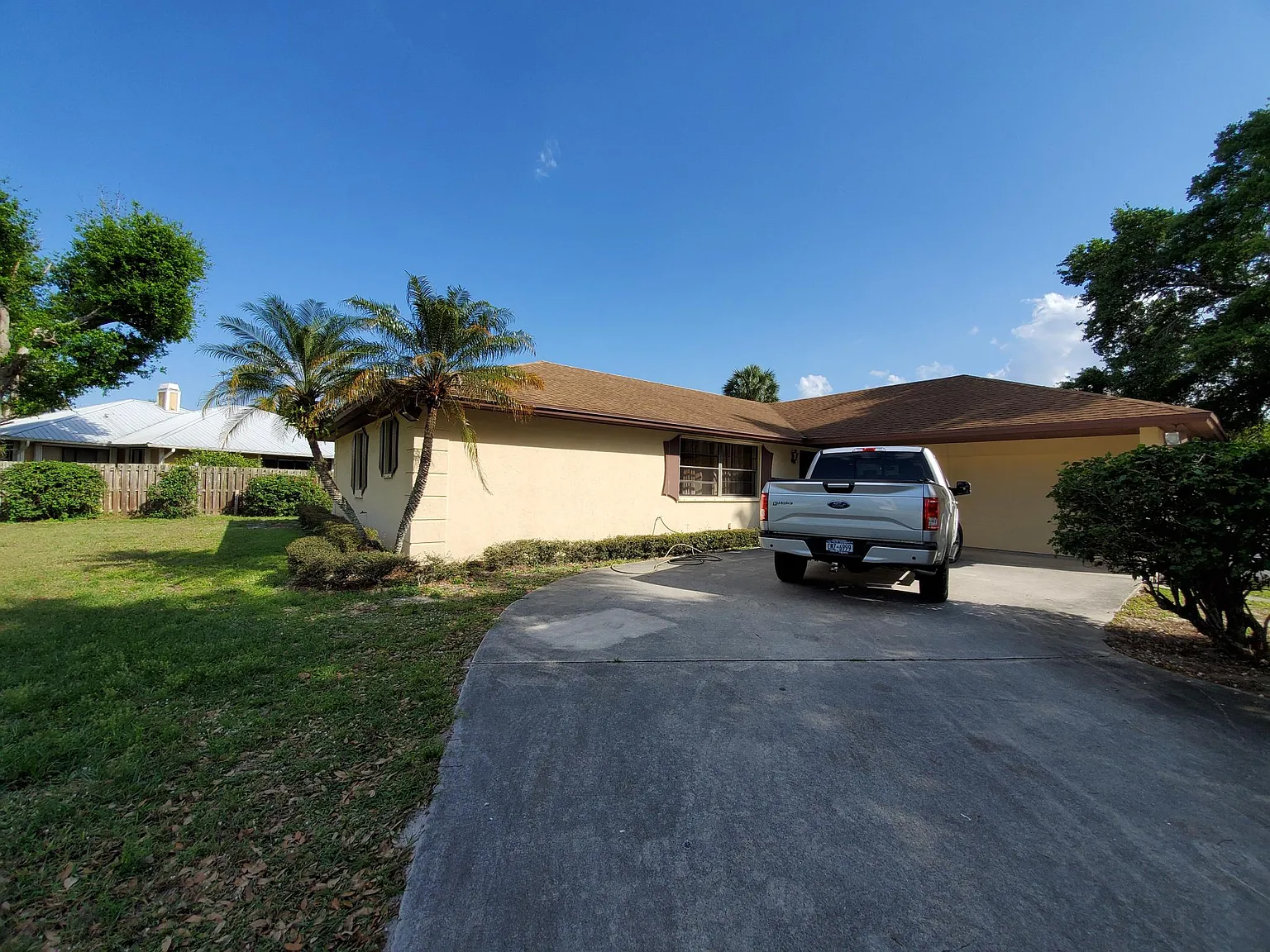 3163 SE Quanset Cir — Photo 2