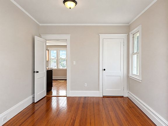 5th image of 122 Rawson Rd #3