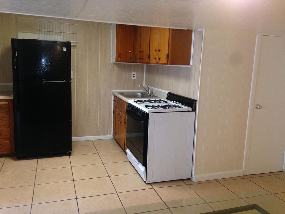 1st image of 11102 Peachtree Dr