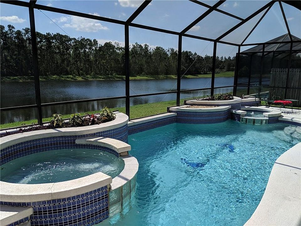 2nd image of 2906 Sunset Lakes Blvd
