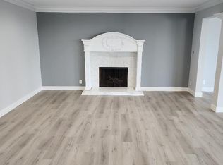 18075 Karen Dr, Encino, CA 91316