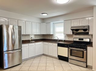 20-45 120th St, College Point, NY 11356