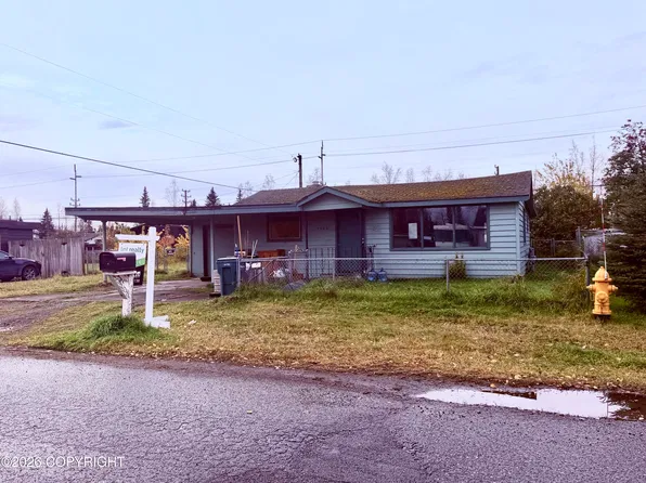 3900 Lois Dr, Anchorage, AK 99517