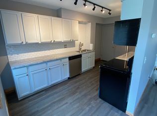 10048 Butternut St NW, Coon rapids, MN 55448