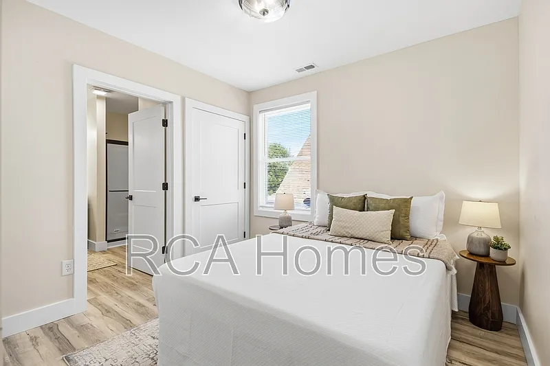 2 bed, 2.0 bath, 650 sqft, $1,559 — Photo 3